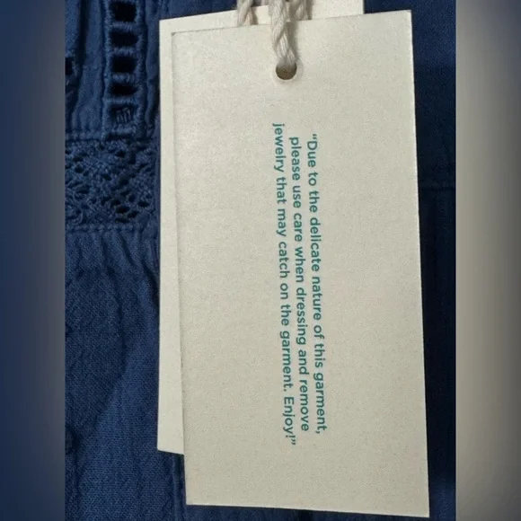 Sundance: Ameya Top Petite in blue - Picture 5 of 10